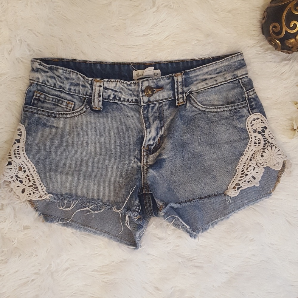 Others Follow Shorts size 25